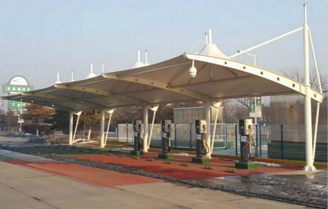 張拉式膜結構 張拉式膜結構